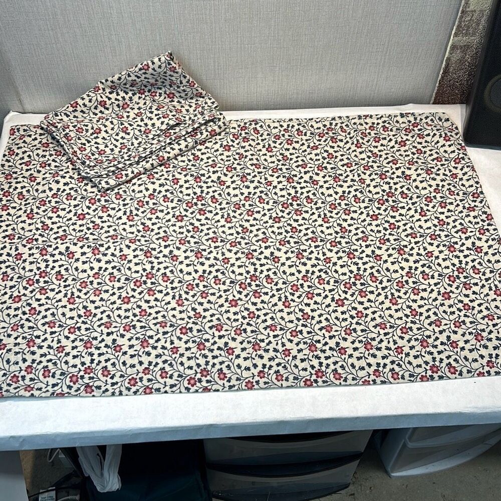 Vtg Handmade Pillowcases Pair Set 2 Standard Size Floral Country Living Prairie